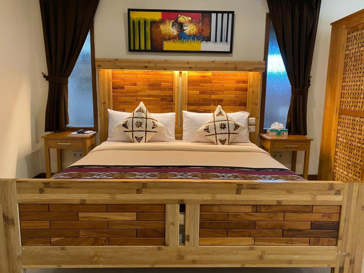Jepara Marina Beach Bungalows Exterior photo