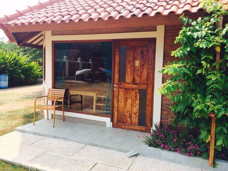 Jepara Marina Beach Bungalows Exterior photo