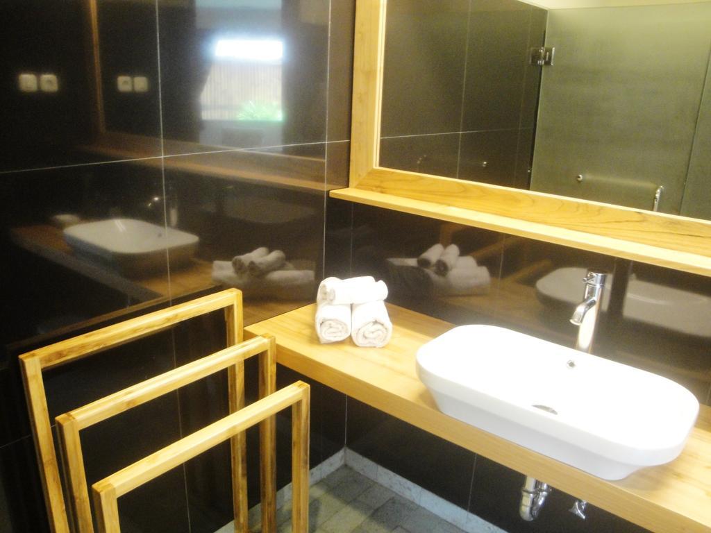 Jepara Marina Beach Bungalows Room photo